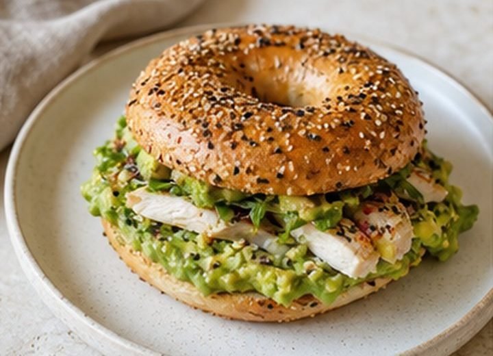 Guac Chicken Cragel